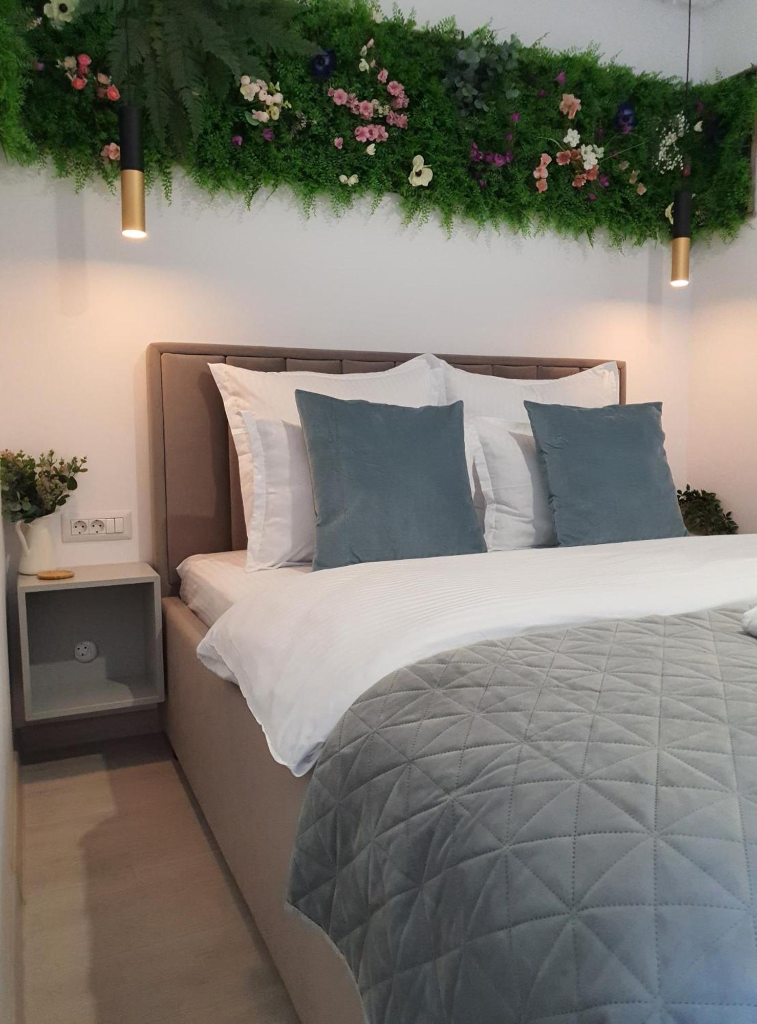 Premium Hils Brauner Studio Bucureşti Phòng bức ảnh