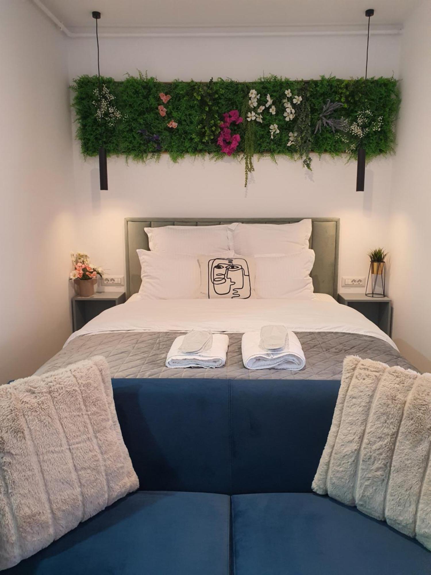 Premium Hils Brauner Studio Bucureşti Phòng bức ảnh